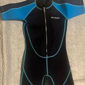 SEASKIN Black & Teal Shorty Wetsuit